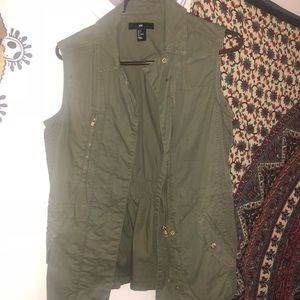 H & M cargo vest jacket